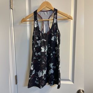 Lululemon razorback tank